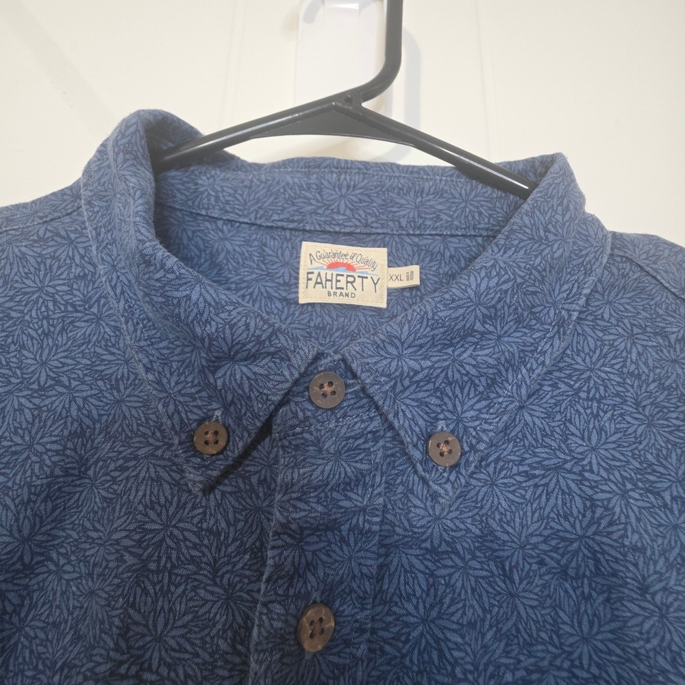 FAHERTY BRAND Mens XXL Short Sleeve Button Up Shirt Blue Leaf Print Casual